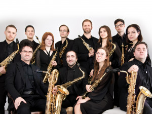 Мировые шедевры на 12 саксофонах